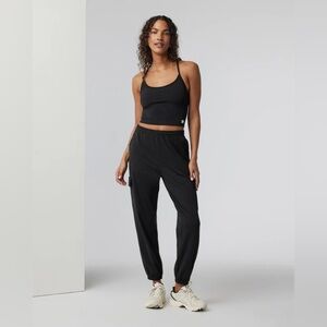 NWT Vuori Boyfriend Cargo Sweatpant in Black Heather Size S